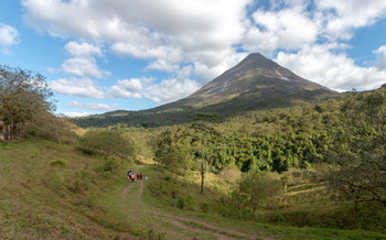 Tour 3 en 1 Safari flotante y caminata por el volcán photo 4